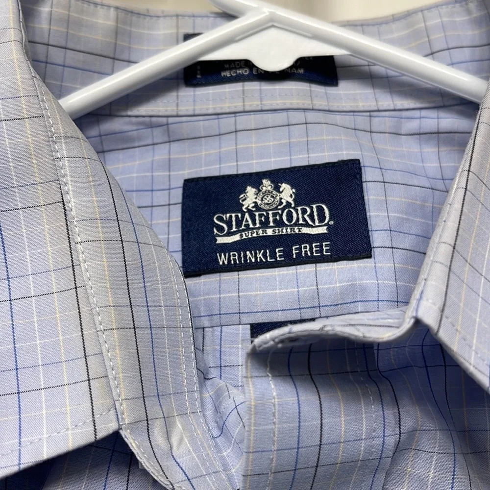 Stafford Light Blue Wrinkle Free Button Down Dress Shirt Size 18 GUC #5627